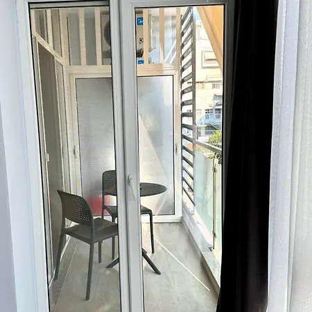 Kika Complex 2 Sunny Balcony * Tirana